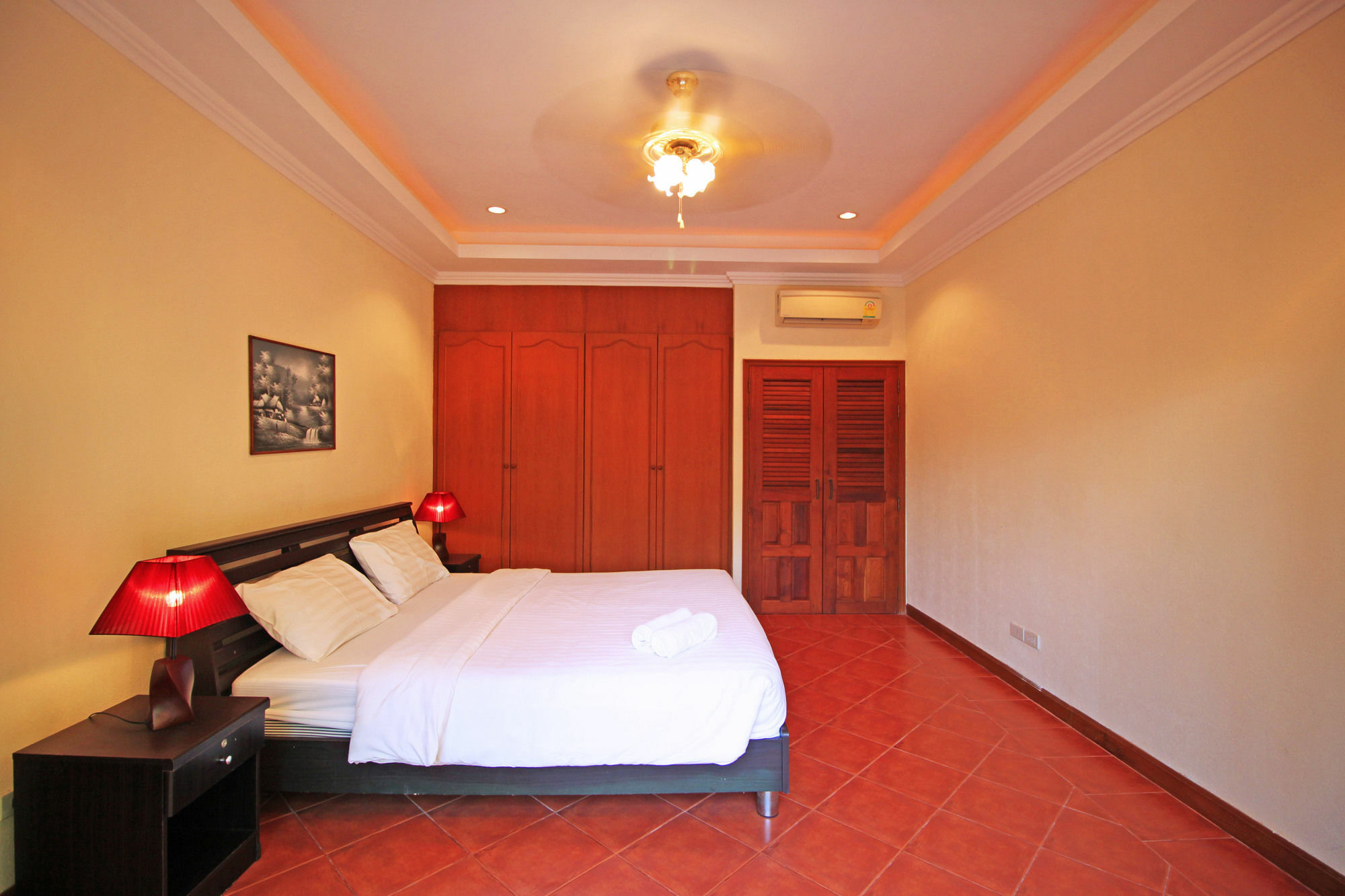 Cosy Beach Pool Villas By Pattaya Sunny Rentals Exterior foto